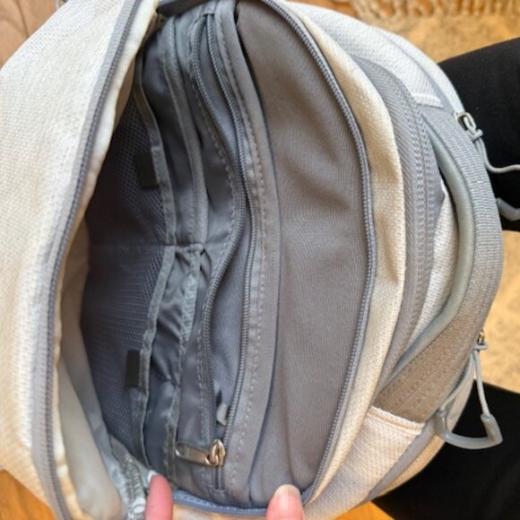 The North Face Women's Borealis Commuter Laptop Backpack, White Metallic / Grey - Picture 3 of 5